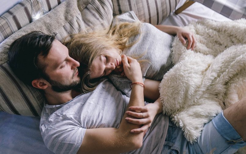 Love A Good Cuddle Here Are 7 Legit Reasons Why You Should Get Cozy More Often General