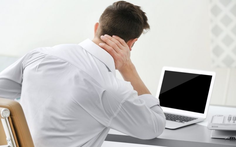 Sitting back and neck pain